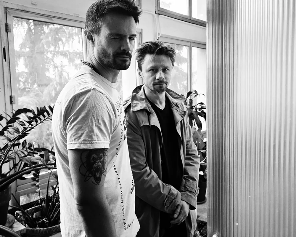 Mikołaj Krawczyk i Dariusz Majchrzak - przygotowania do spektaklu - MediaQ Art