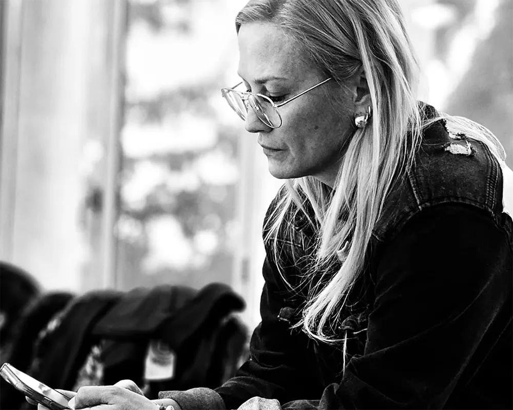 Sylwia Juszczak Krawczyk - przygotowania do spektaklu - MediaQ Art